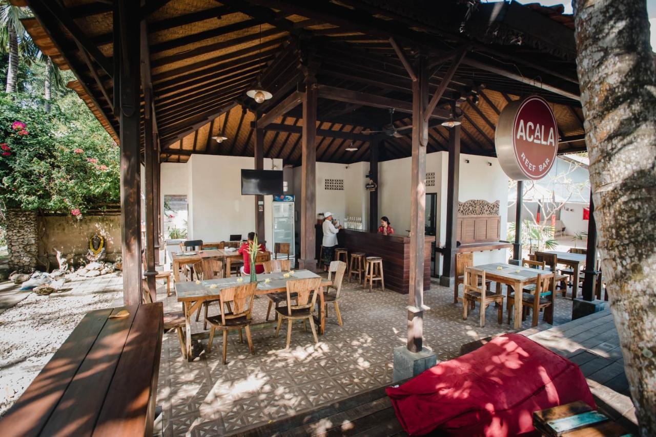 Acala Hostel & Reef Bar Toyapakeh Exterior photo