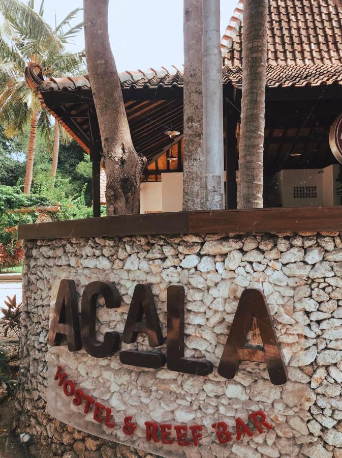 Acala Hostel & Reef Bar Toyapakeh Exterior photo